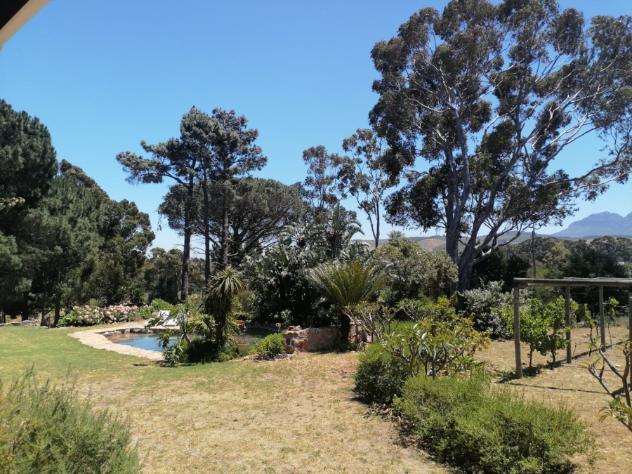 To Let 3 Bedroom Property for Rent in High Riding Country Estate Western Cape